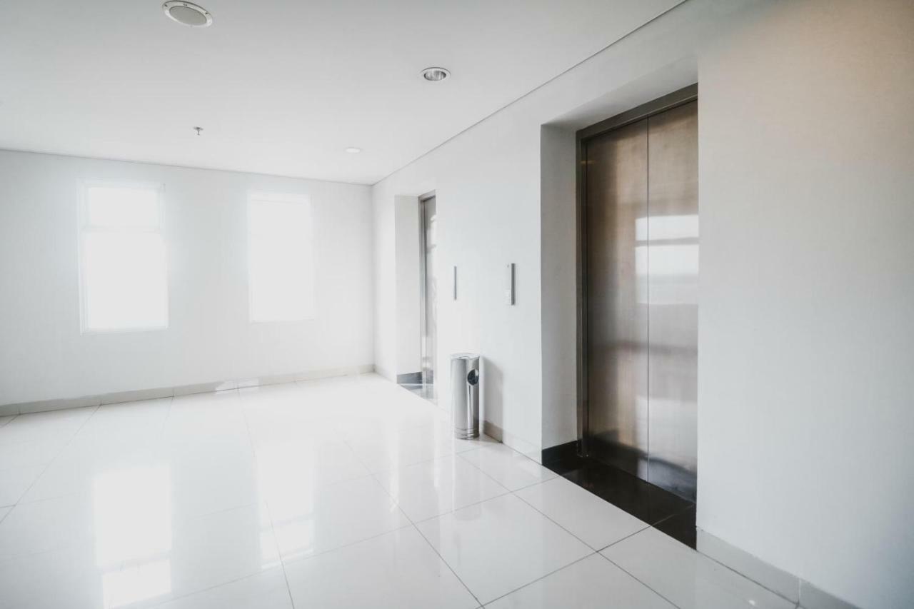 Reddoorz Apartment Near Summarecon Mall Serpong Tangerang Exteriör bild