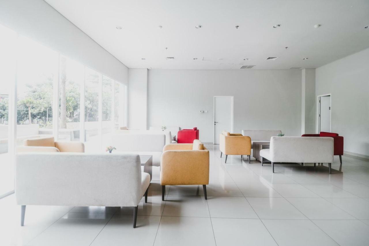 Reddoorz Apartment Near Summarecon Mall Serpong Tangerang Exteriör bild