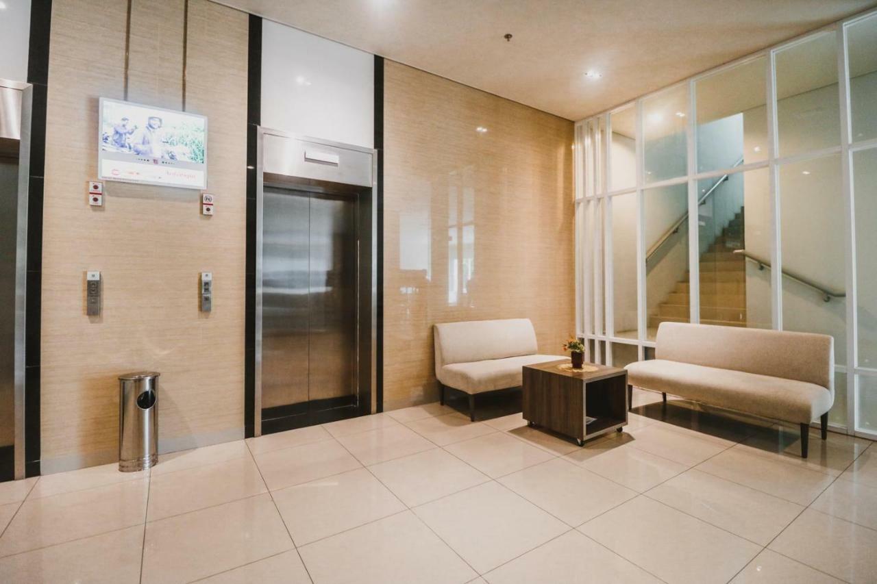 Reddoorz Apartment Near Summarecon Mall Serpong Tangerang Exteriör bild